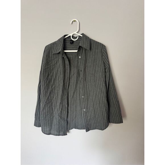 Dazy women’s gray and white striped dress shirt size medium - Picture 1 of 4